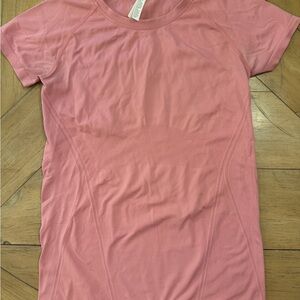 Athleta Dusty Rose Short Sleeve Tee